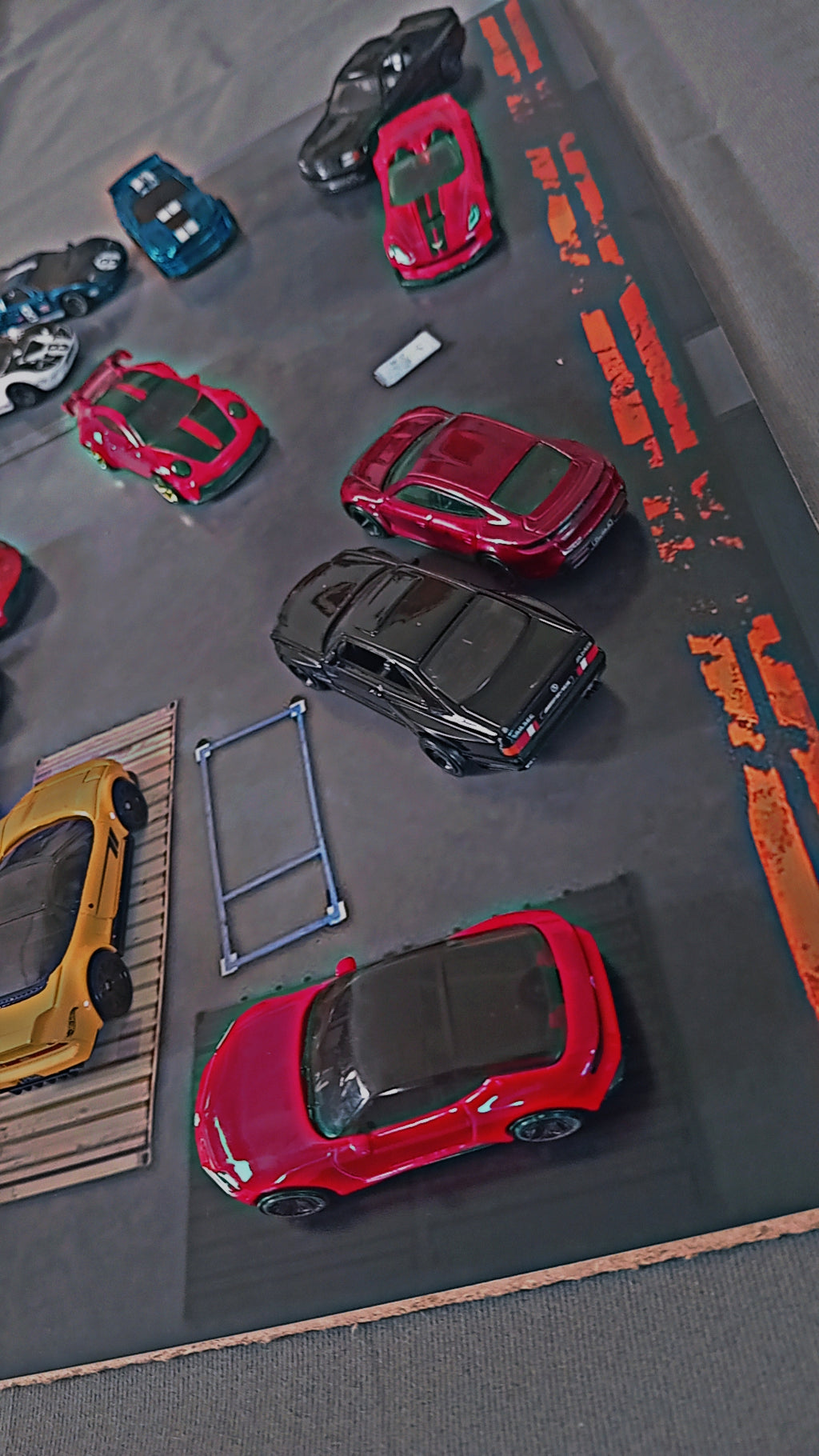 DIECAST GARAGES